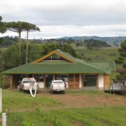 Maschinenpark-Auslieferung für die Vinicola Perico in Santa Catarina /Brasilien