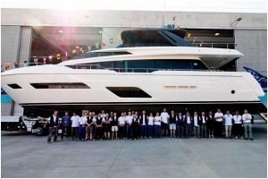 Ferretti 780