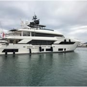 Custom Line Navetta 37