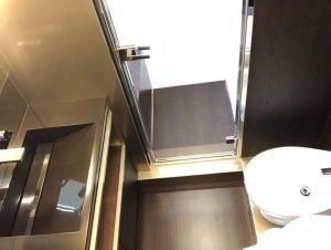 Ferretti 850
