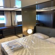 Ferretti 850