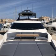 Ferretti 850