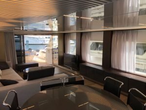 Ferretti 850